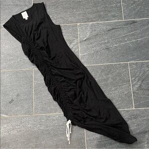 Cinq à Sept Black Ruched side dress EUC